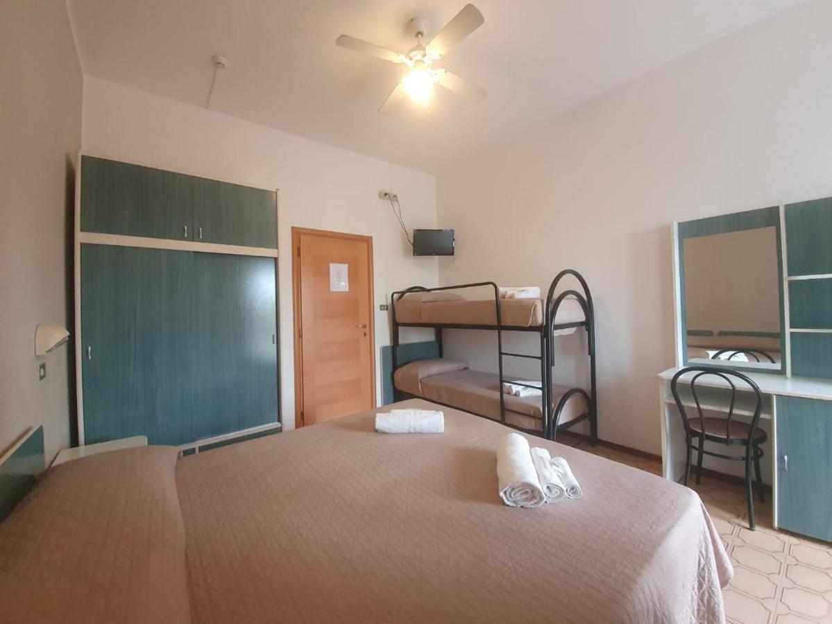 Hotel Magriv Rimini Ngoại thất bức ảnh