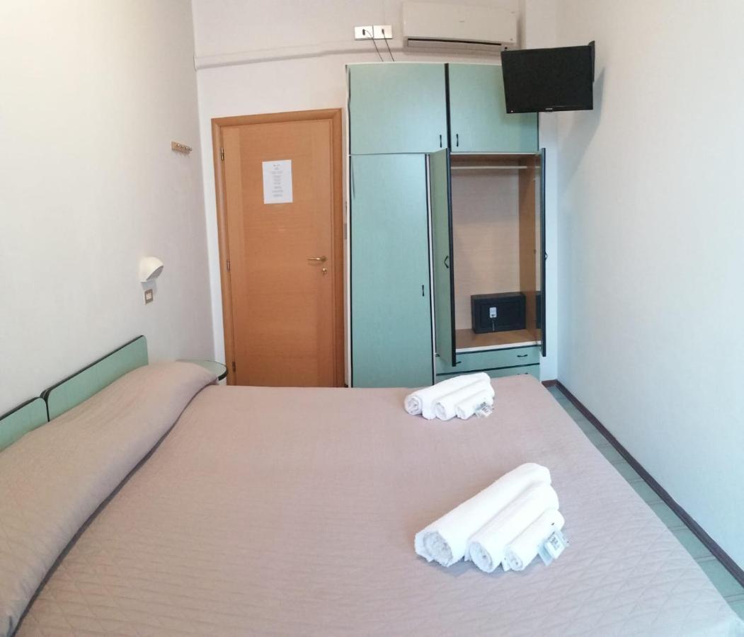 Hotel Magriv Rimini Ngoại thất bức ảnh